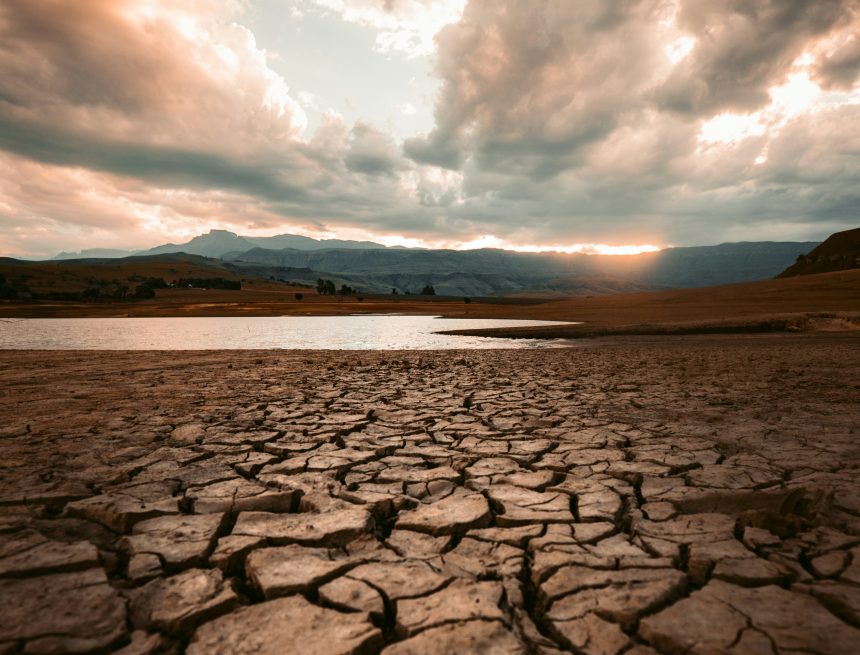 redcharlie-HxxmKwvUbgI-unsplash New WMO report says more global temperature records to come